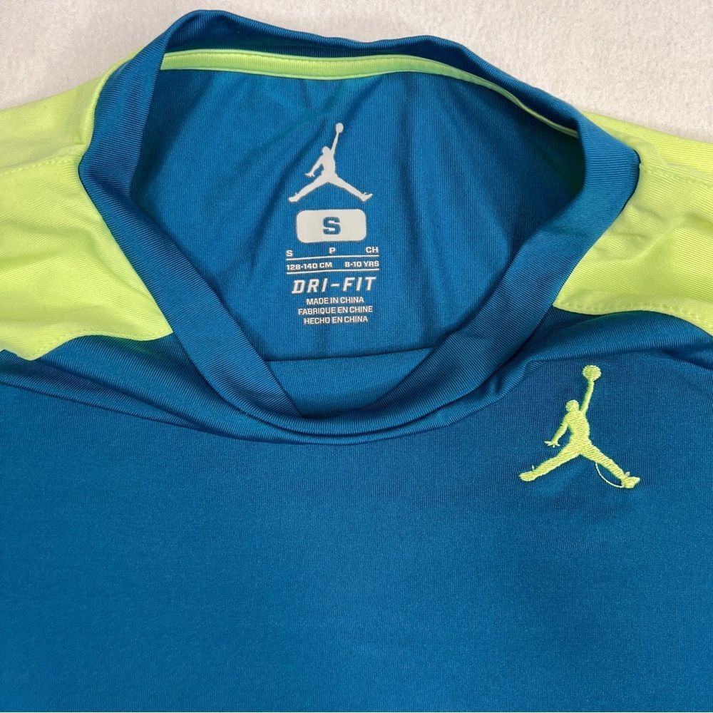 Air Jordan Boys’ Jumpman Dri-Fit Long Sleeve Shirt Size Small - Picture 3 of 8